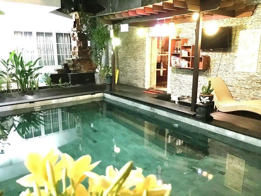 Dedy Beach Inn Kuta  Hotel